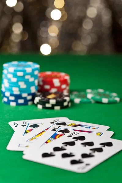 Slot game interface on kembarqq showing reels and payout table